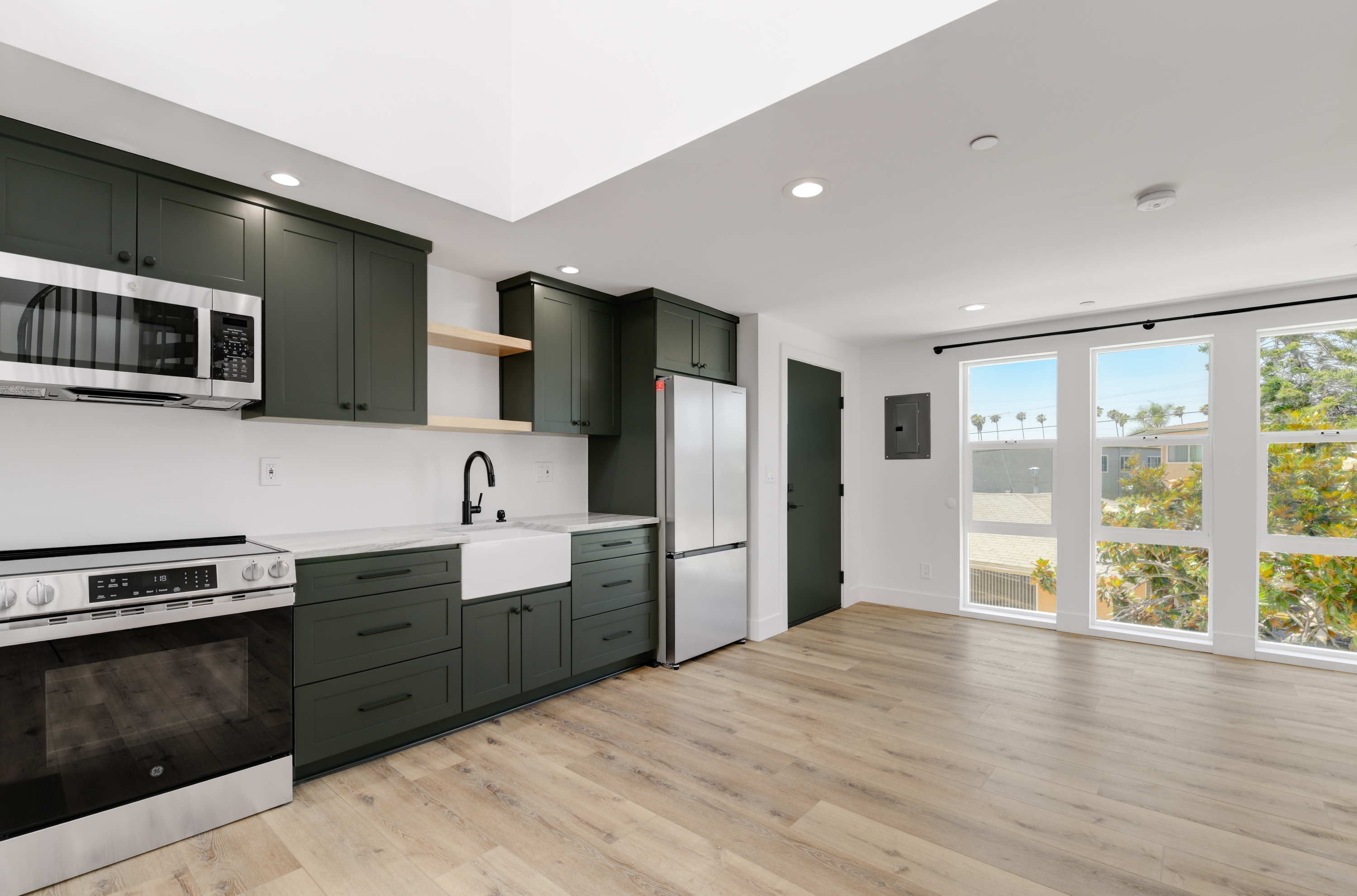 3010 Suncrest Drive